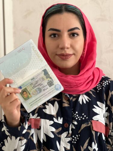 پارمیدا شا احمدی فرانسه